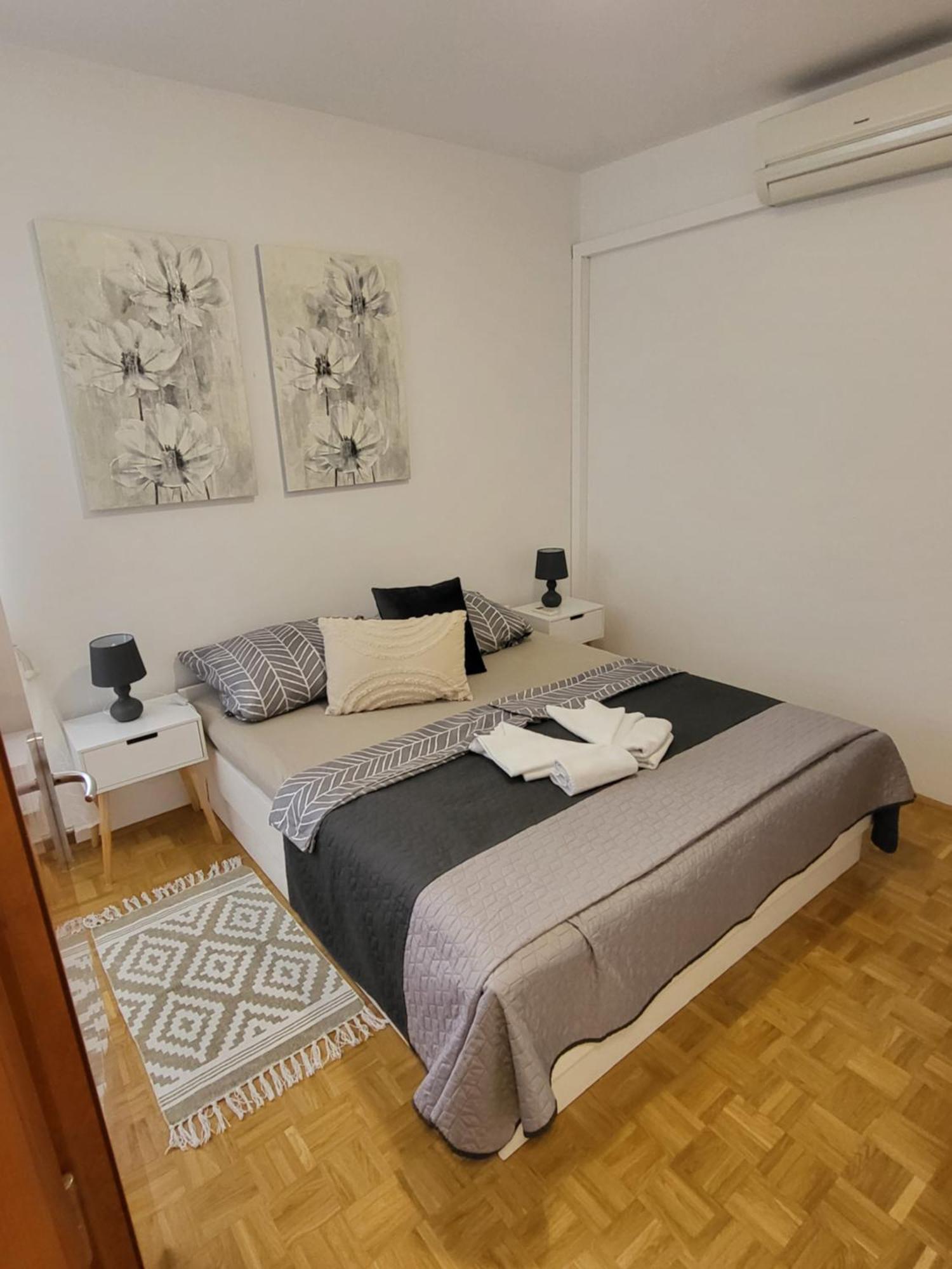 Apartmani Andiks Dramalj Exterior photo