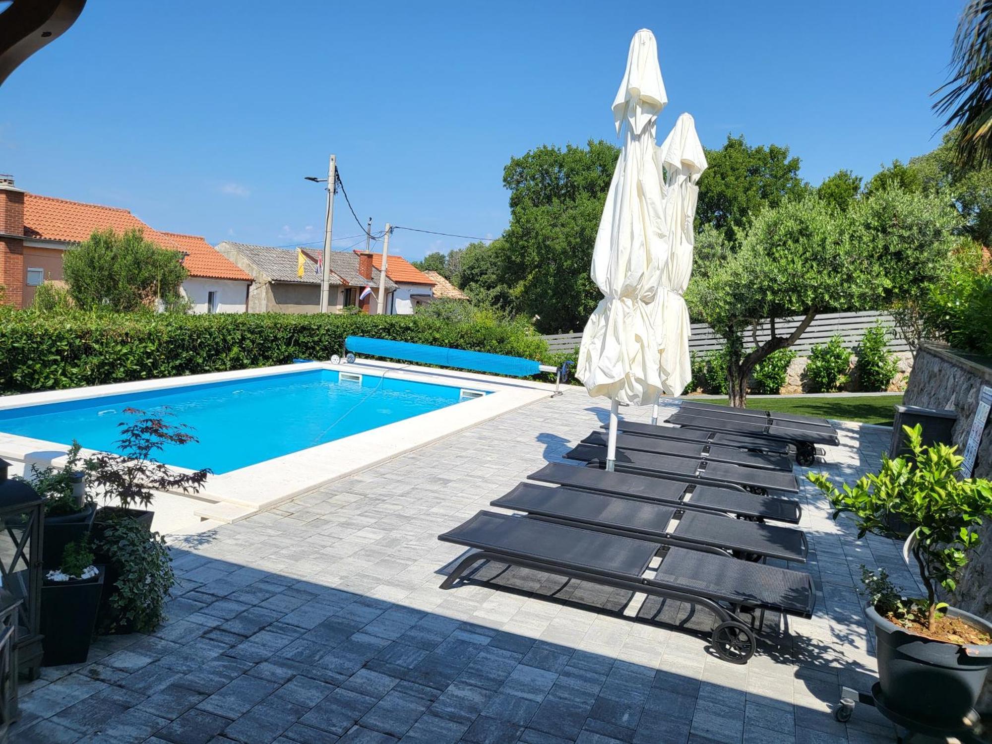 Apartmani Andiks Dramalj Exterior photo