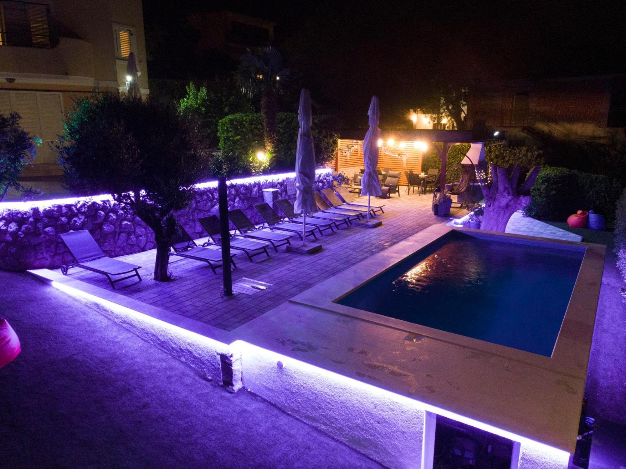 Apartmani Andiks Dramalj Exterior photo